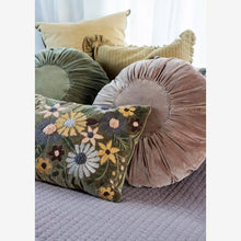 Madam Stolz Quilted cotton throw
