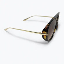 Tortoise Aviator Sunglasses with Gradient Lenses