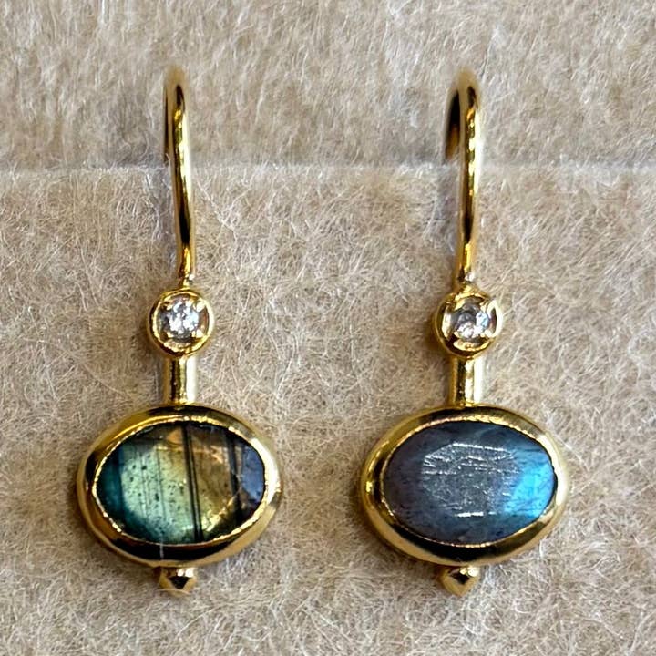 Ekadori Viridian Axis Labradorite, Crystal