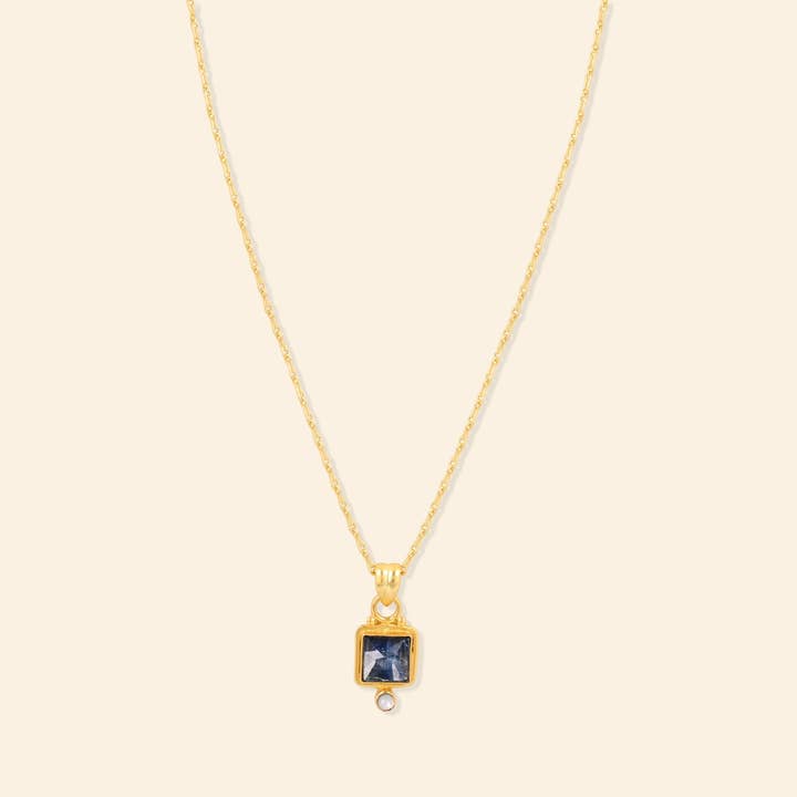 Ekadori Shadow Fruit Blue Kyanite & Pearl