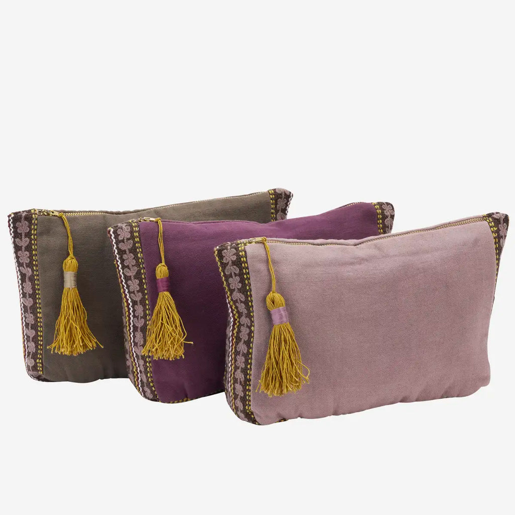 Madam Stolz Cotton pouch w/ embroidery