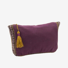 Madam Stolz Cotton pouch w/ embroidery