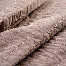 Madam Stolz Quilted cotton throw