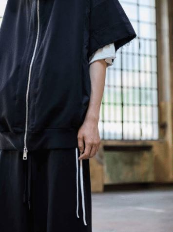 Andrea Ya’aqov Sleeveless Hoodie And Zip - 09 Black