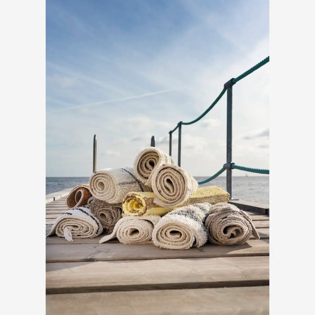 Madam Stoltz Round tufted bath mat - Mustard, off white