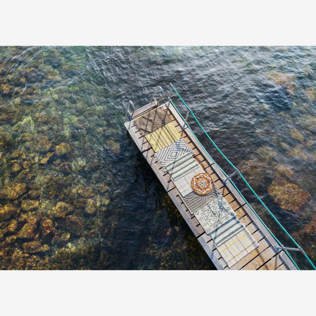 Madam Stoltz Round tufted bath mat - Mustard, off white