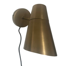 Alya wall lamp - Antique brass finish Iron