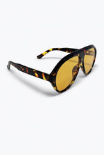Tortoise Brown Aviator Sunglasses with Amber Lenses