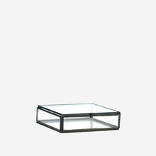 Quadratic Glass Box