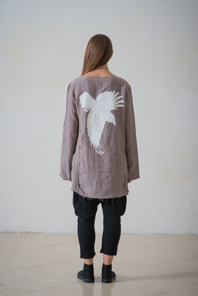WDTS frayed edge linen top- stone with crow silhouette.