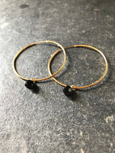 Black onyx hoop earrings - Gold