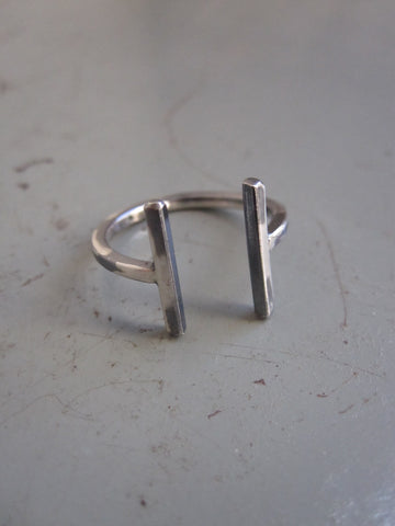 925 Silver hammered bar ring