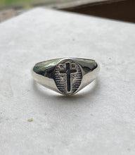 925 Silver Signet ring with detail