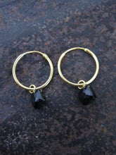 Small Black onyx hoop earrings - Gold