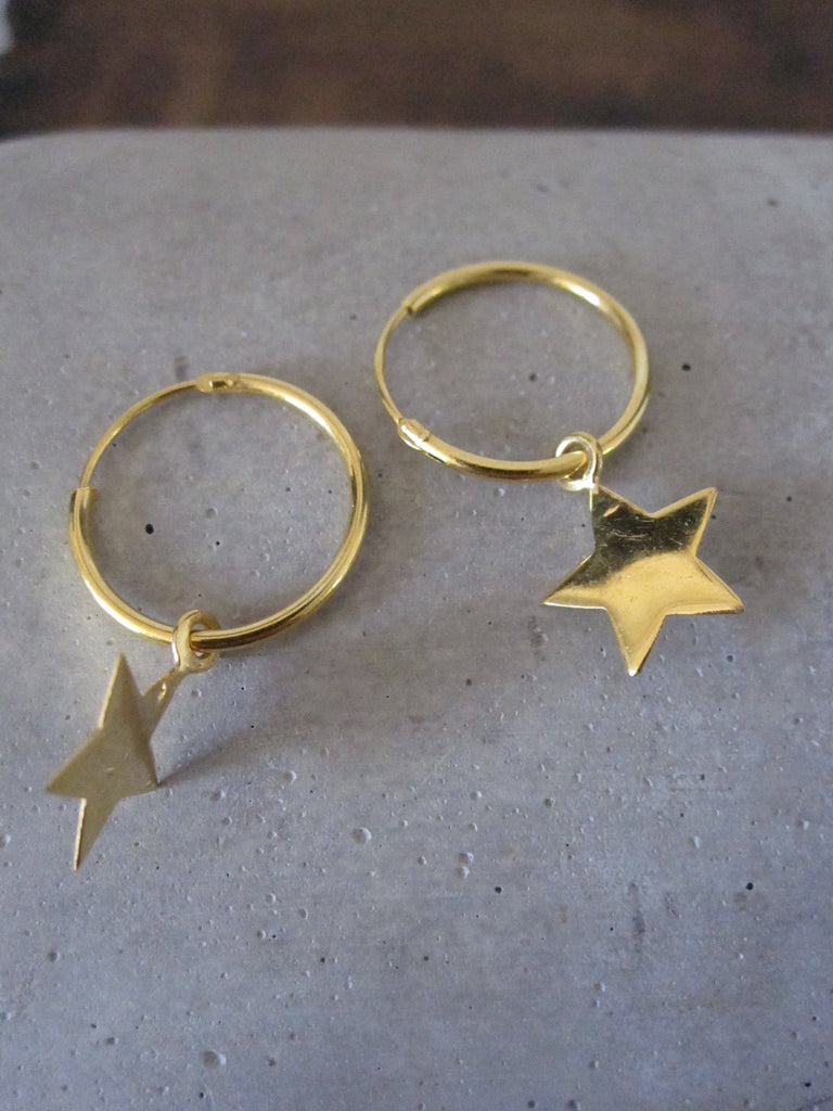 Small Star Hoop Earrings - Gold