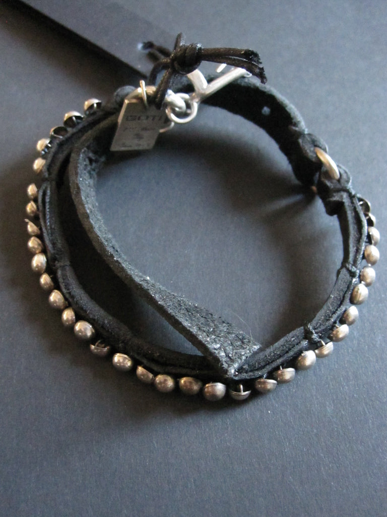 Goti leather bracelet with silver BR216