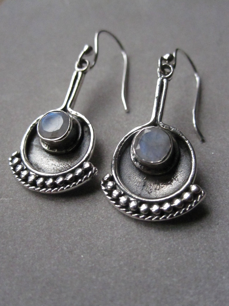 925 Silver Egon Earrings - Silver, Moonstone