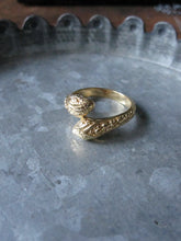 Two headed snake ring - gold