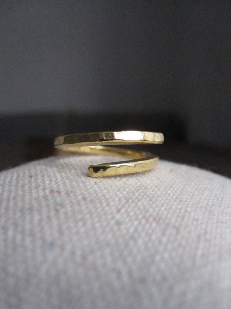 Hammered Twist Gold plated 925 Silver Ring