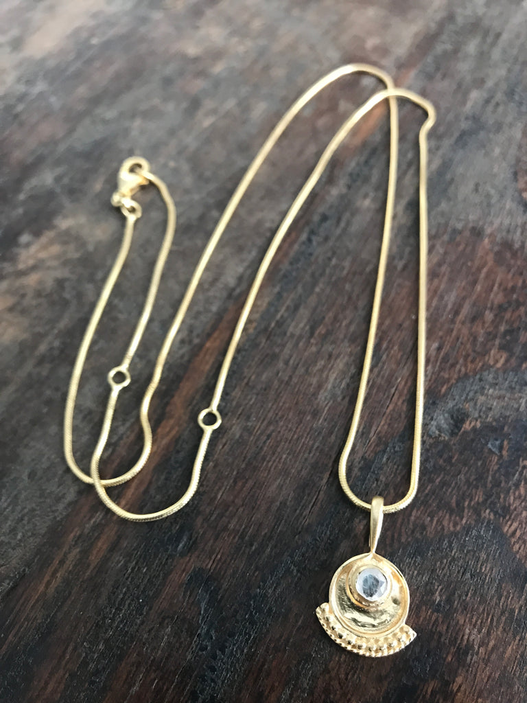 Egon necklace - gold moon