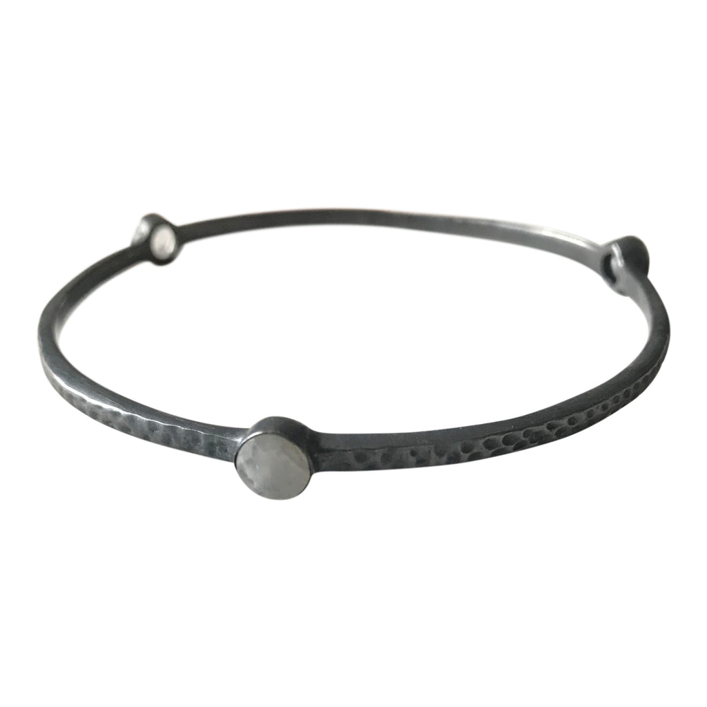 WDTS Oxidised 925 silver hammered tri stone bangle