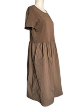 Mama B SS22 Cocoa Dress Liquirizia