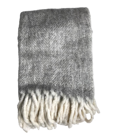 Maitri Throw - Warm grey