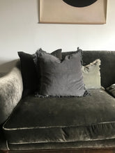 Velvet cushion with fringe - Ash