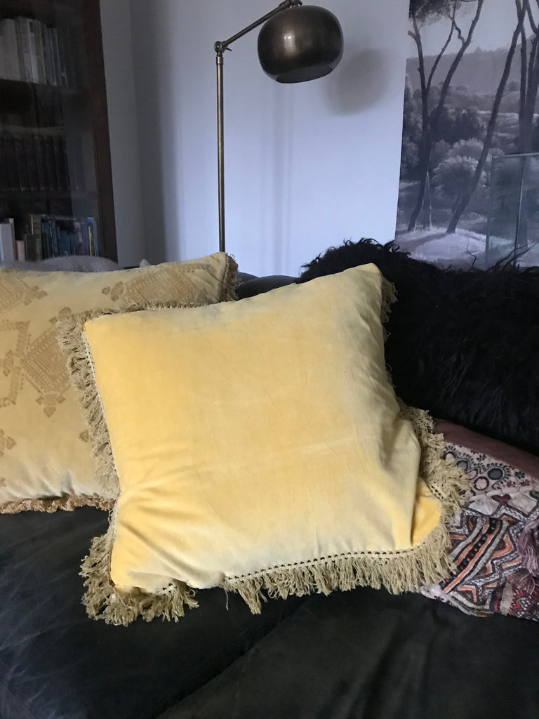 Velvet cushion cover with fringe - Sunshine