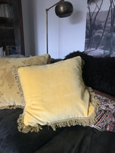Velvet cushion cover with fringe - Sunshine