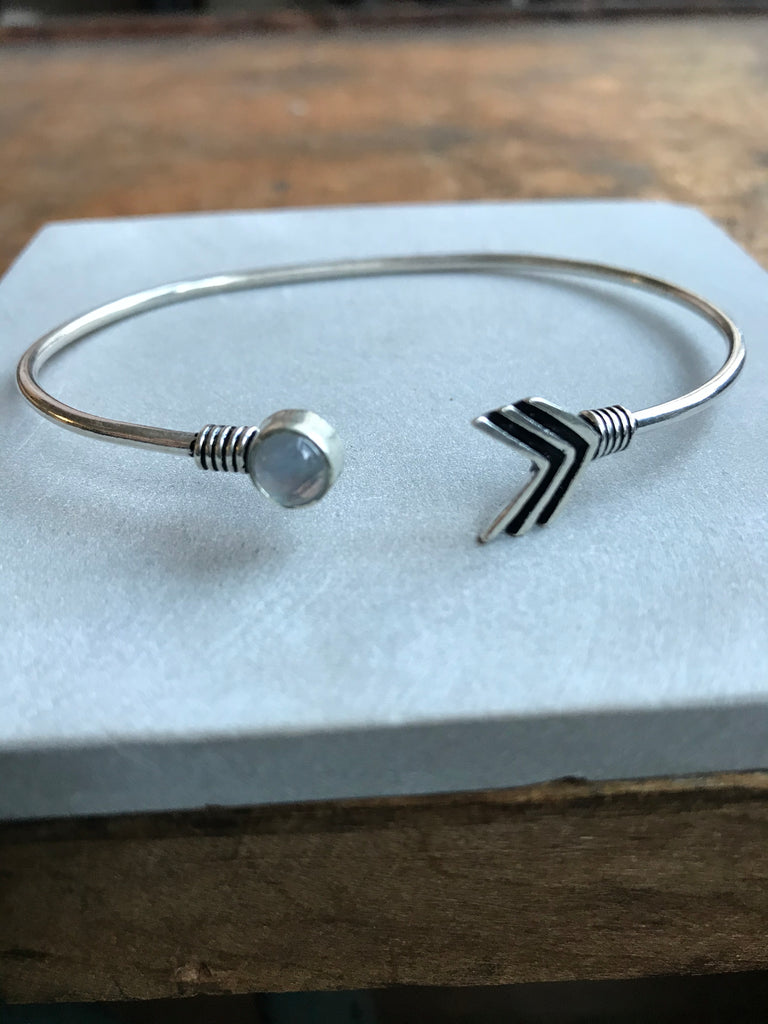 Sterling silver discount arrow bracelet