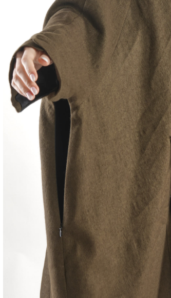 Rundholz AW23 2151206 Coat Available in Khaki or Black