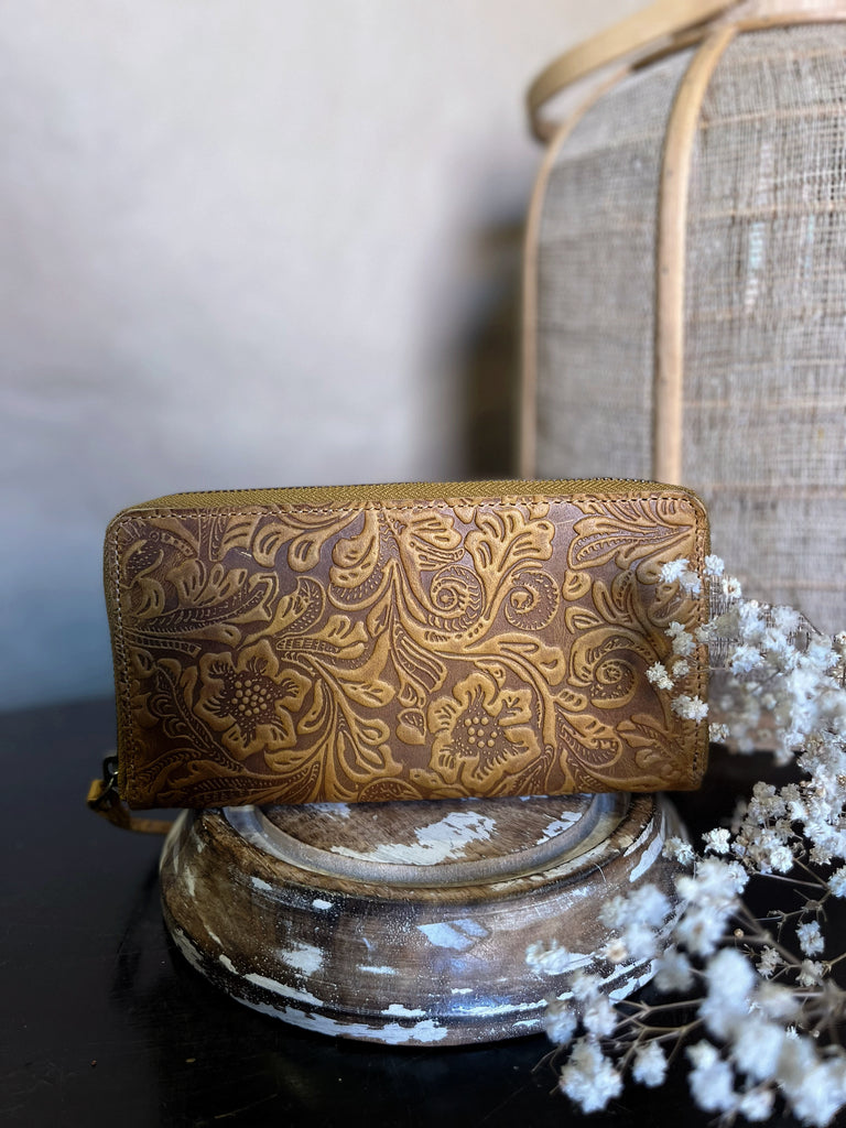 Zipped Purse / Wallet- New tan floral