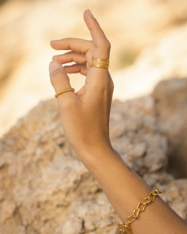Ottoman Hands Elodie Chain Stacking Ring