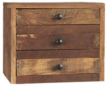 Chest w/3 drawers unique