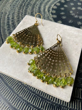 Soul Design Shell Earrings - Bottle Green