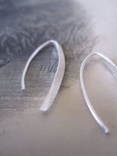 Curved Drop Earrings 925 Silver - Small silver