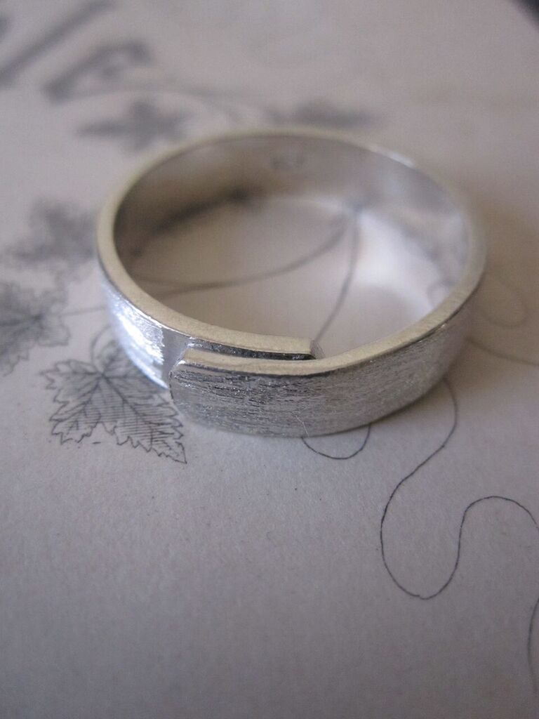 925 Solid Silver Brushed Finish Overlap Band