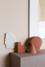 ceramic shell vase brown m