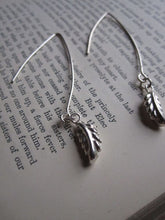 925 small drop leaf earrings